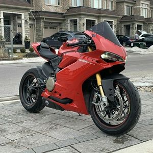 Meet your Posher, Mirza